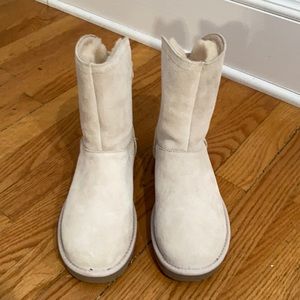 UGG Women's Cream Short Shearling Winter Boots